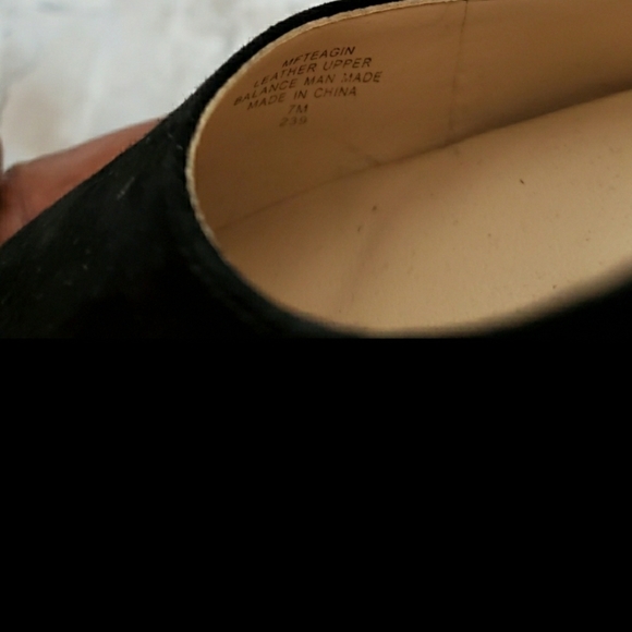 Marc Fisher Teagin Suede Tassel pumps - Picture 7 of 8